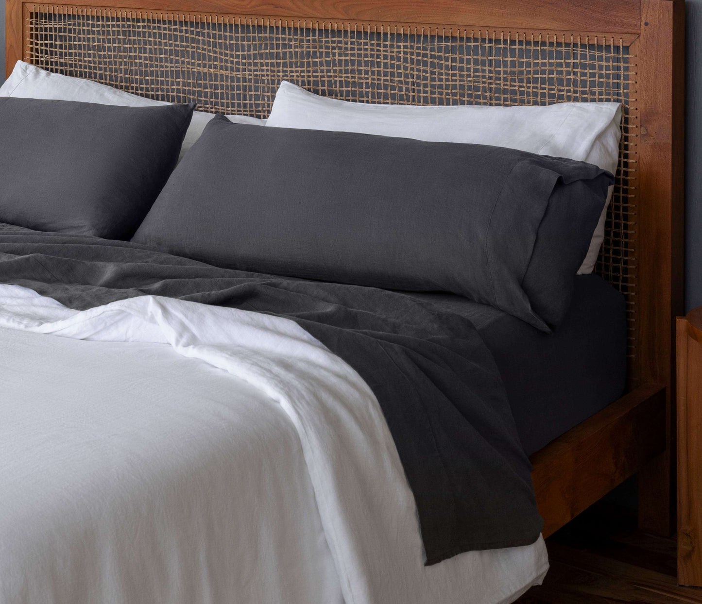 The perfect complement to your Baloo weighted blanket and duvet, crafted with the highest quality European linen.