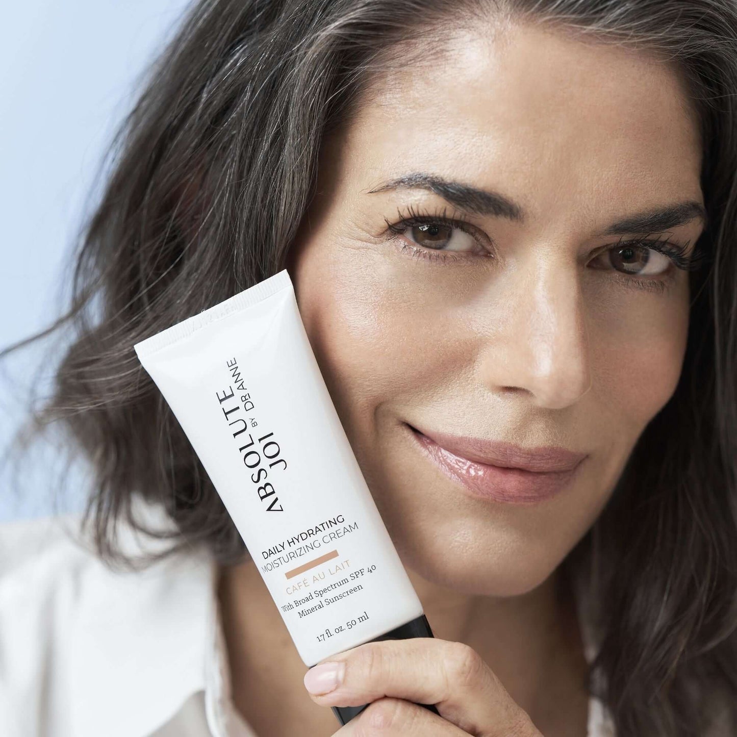 Tinted Mineral Protection and No White Cast Our Daily Hydrating Moisturizing Cream with SPF 40 is a lightweight, tinted formula that provides superior protection and nourishment for all skin types, including sensitive skin. Designed with a range of skin t