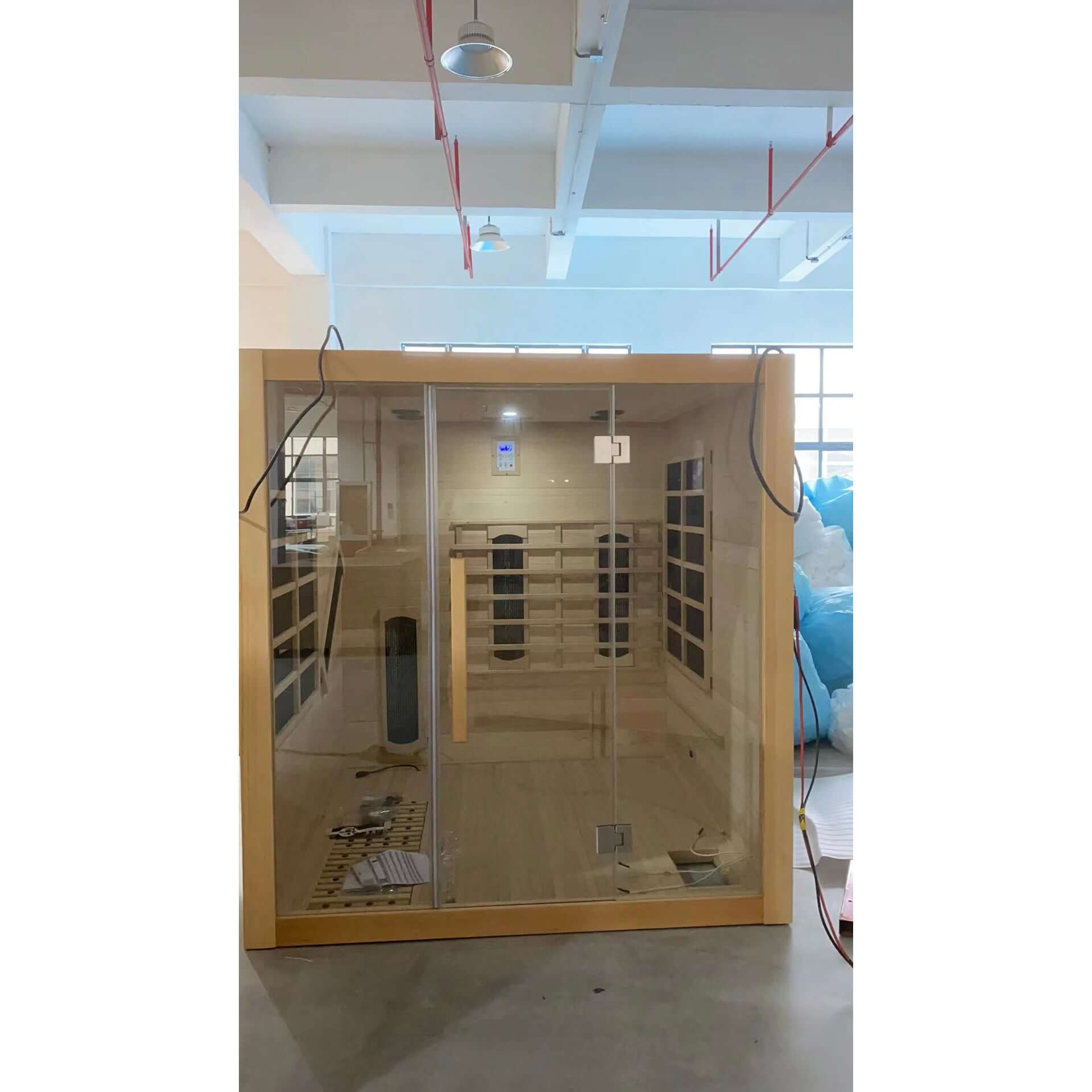 Product Description 1.Introduction Steam and Far-infrared Suit CombinationCompared to ordinary dry steam room,experience better(not too dry).Faster the ascension oftemperature and humidity,and temperature can beadjusted through the control panel,humidity