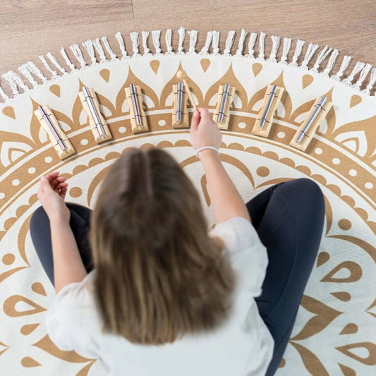 Tune in all seven chakras with this energy chime set - it helps you to balance out and increase positive energy. Elevate your meditation, yoga, therapeutics, sound healing, and spiritual practices with our exquisite 7-chakra energy chime set. Unlock a hei