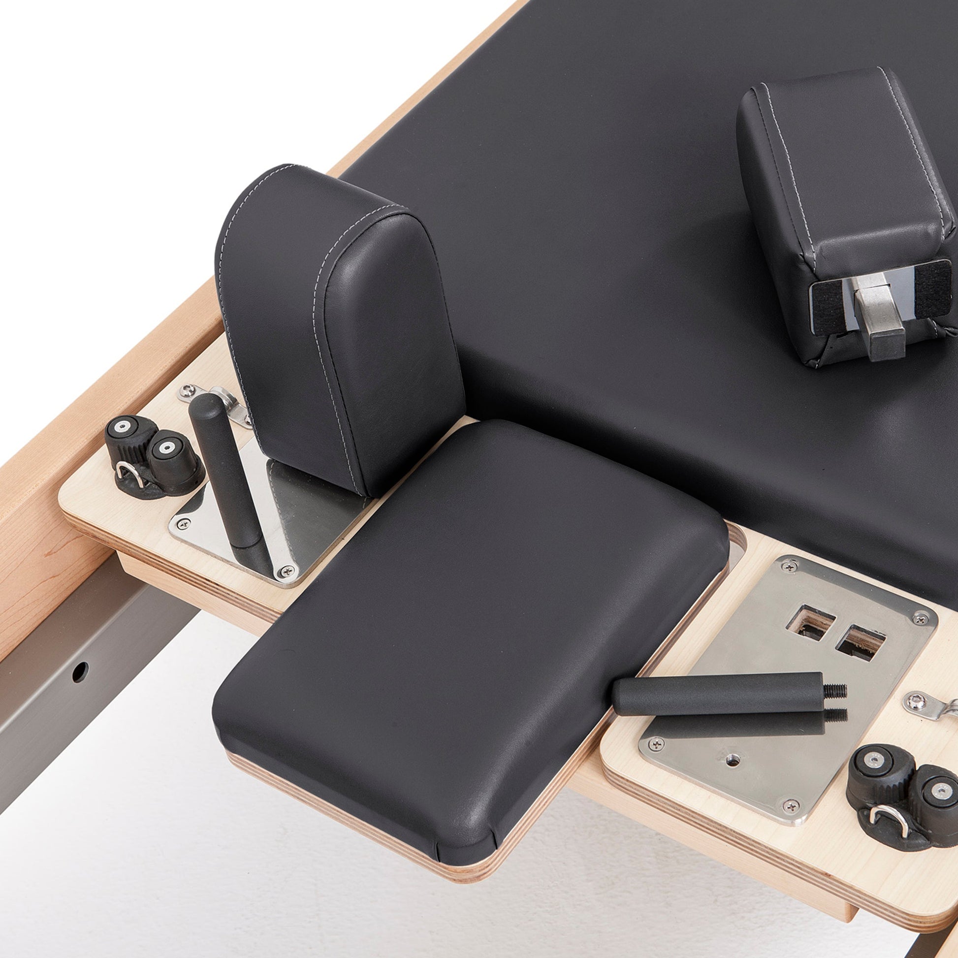 The Elite reformer from Elina Pilates stands out as a high-performance, professional reformer. This very innovative machine is made from rock maple wood and stainless steel metal parts. A distinctive feature of the Elite is its ability to be stacked, very