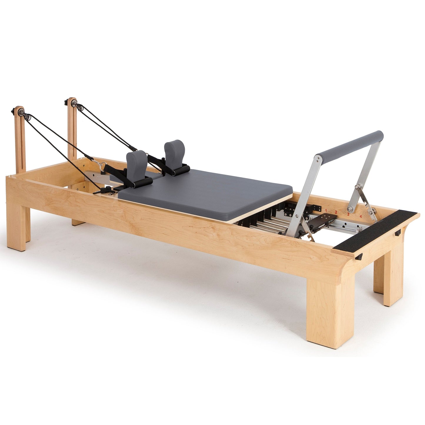 The first Reformer from Elina Pilates, known for its remarkable advancements, is a dynamic and comfortable machine, ideal for studios seeking the warmth provided by wood. Manufactured in rock maple and stainless steel, it ensures exceptional stability and