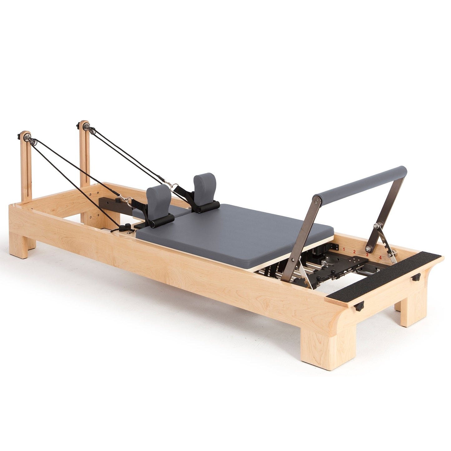 The first Reformer from Elina Pilates, distinguished for its remarkable advancements, is a dynamic and comfortable machine, ideal for studios seeking the warmth provided by wood. Made of rock maple and stainless steel, it ensures exceptional stability and