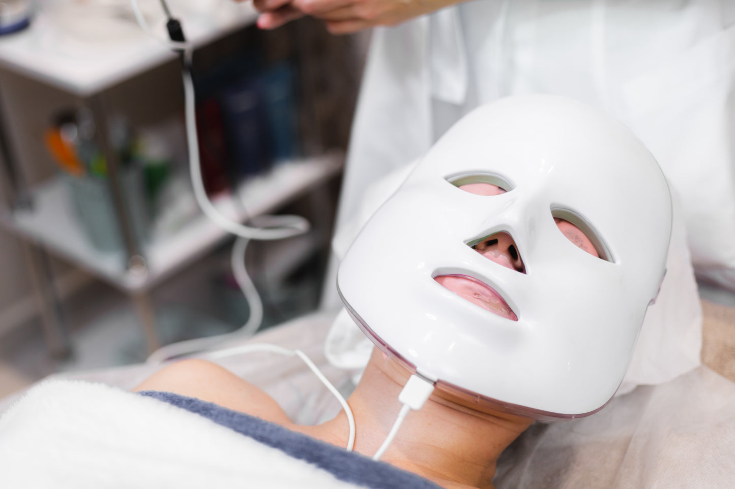 Red Light Therapy Mask Demo1