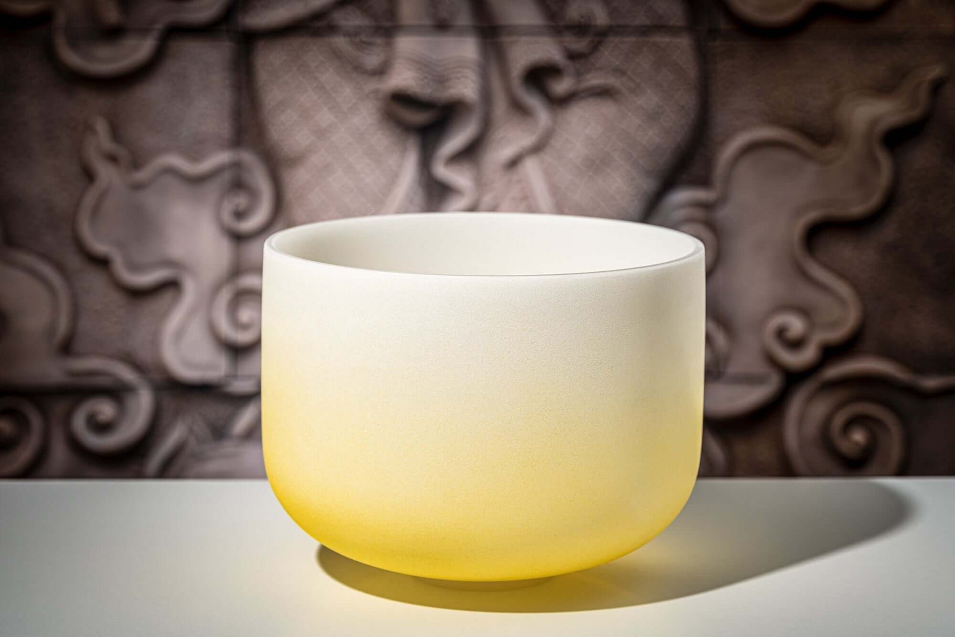 Are you tired of looking at poorly made color singing bowls online? This premium Crystal Singing Bowl Chakra Set stands apart with its gradient color design, large size from 8" to 14", and unmatched quality control with pure sound characteristics. The uni