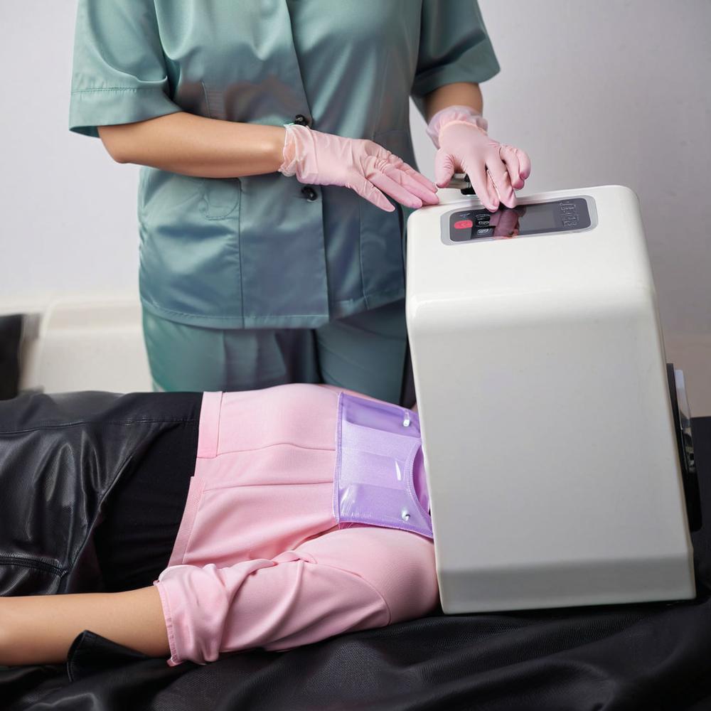 The 8-in-1 Color LED Light Therapy device offers a comprehensive approach to skin and body care through the use of various light wavelengths. This non-invasive therapy is designed to: •Enhance facial and full-body skin health: Stimulates collagen producti