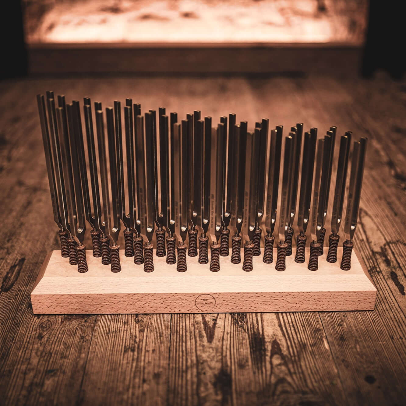 This set includes all 27 Planetary Tuned Therapy Tuning Forks with premium weighted steel. These Weighted Steel Forks are manufactured in Germany according to Hans Cousto's calculation (The Cosmic Octave). Each tuning fork is tuned exactly to the frequenc