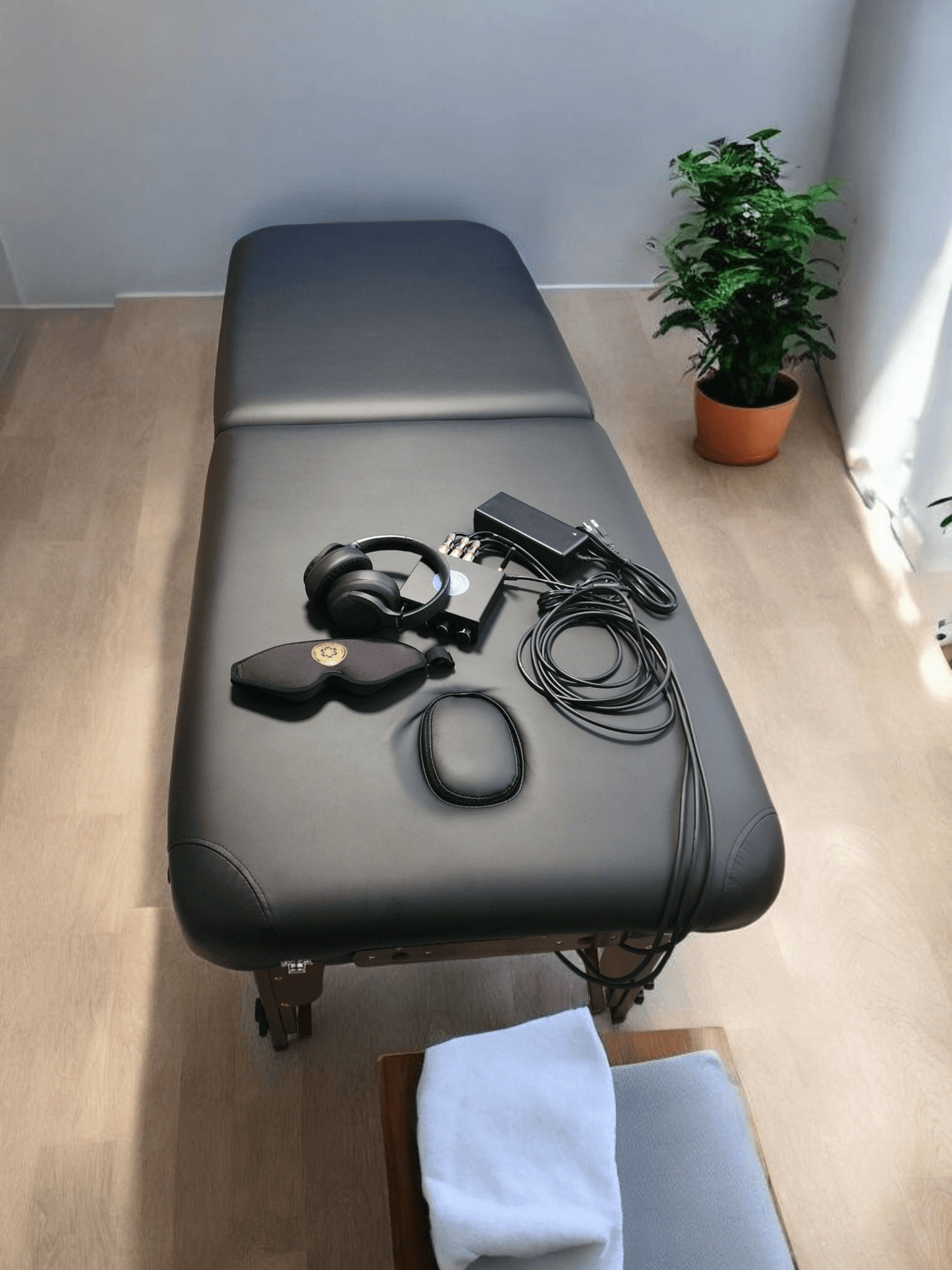 Experience the ultimate in relaxation and therapeutic innovation with the fully assembled Vibroacoustic Therapy Massage Table. This advanced system combines a professional-grade portable massage table with a custom vibroacoustic attachment, delivering ful