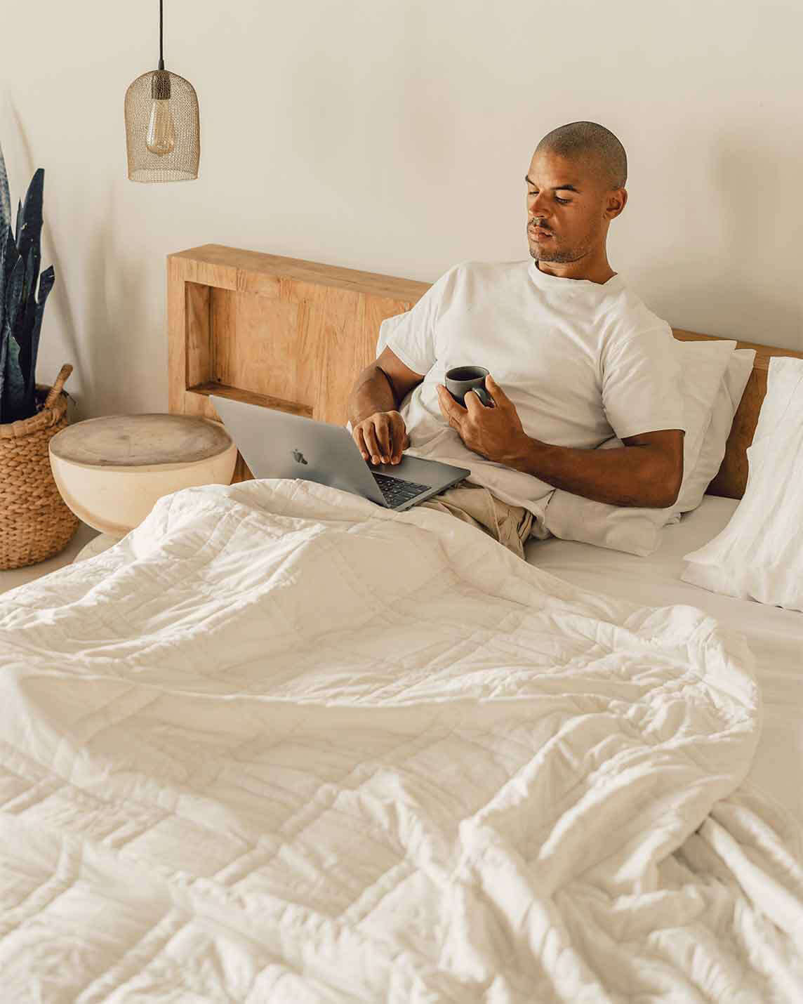 The Baloo weighted comforter molds to your body like a gentle hug, enveloping the entire bed in a cozy, comfy cocoon. Science-backed and sustainably-made, in super-soft washable cotton, the comforter's larger size makes it ideal for sharing.