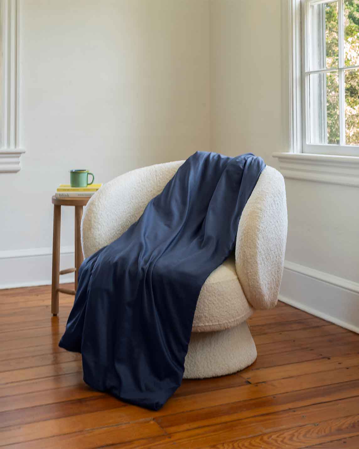 A perfect fit for our 12lb Weighted Throw or 15lb & 20lb Weighted Blankets (note, not the Comforters!) Our cool, easy-to-wash, cotton cover protects your Baloo with style and ease - without adding heat!
