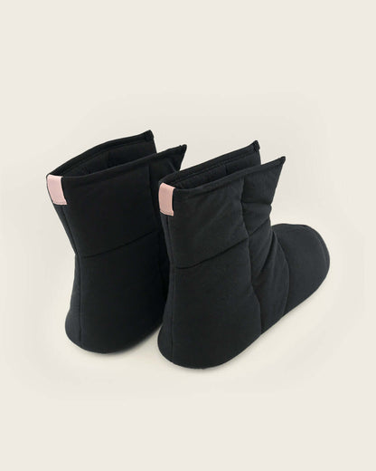 Soft quilted booties that feel like a dream, and look like one too. Lightweight & super soft, these pull-up booties were designed to keep you warm and cozy from dawn to dusk. Lightweight, non-skid sole.
