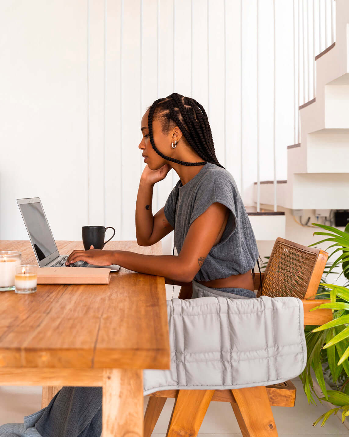 The gentle benefits of a weighted blanket in a compact size! Place it on your lap for better focus while working, on-the-go comfort traveling, or across your body after yoga for a next level savasana. Optional cover has a simple sham closure and connectiv