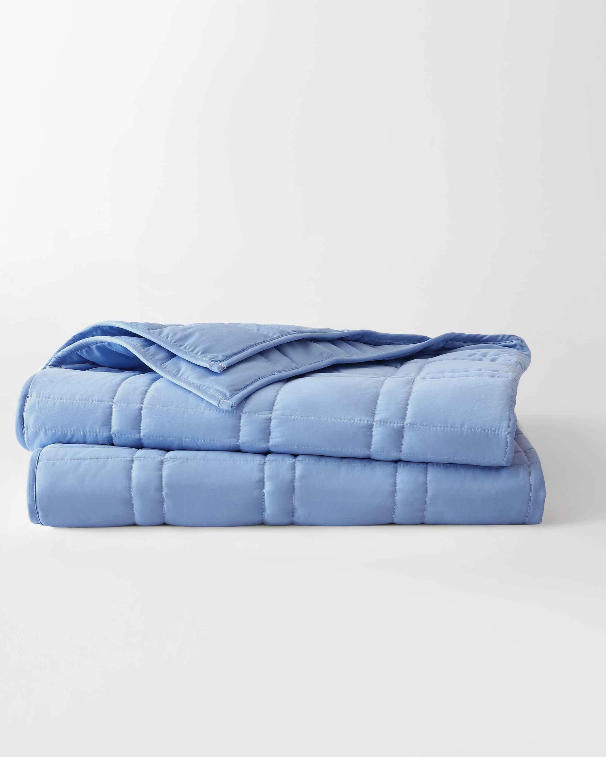 The Baloo Mini feels like a gentle hug, making bedtime and naptime a breeze for kids and adults! The cool and breathable designs are chemical-free and 100% cotton, with a gentle weight that they'll love. Unwind after a long or exciting day with a natural