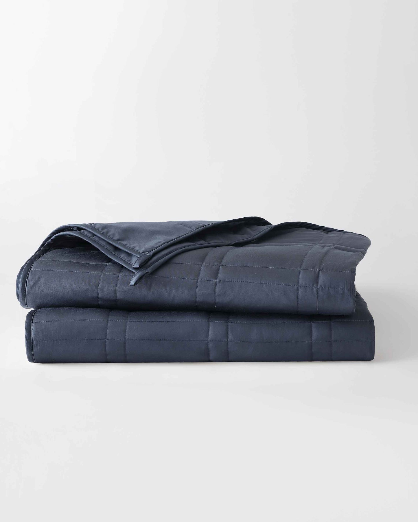 Good nights and better days from here on out, with our best-selling weighted blanket. Science-backed, sustainably-made, in super-soft washable cotton—for a blanket that feels like a hug, right when you need one.