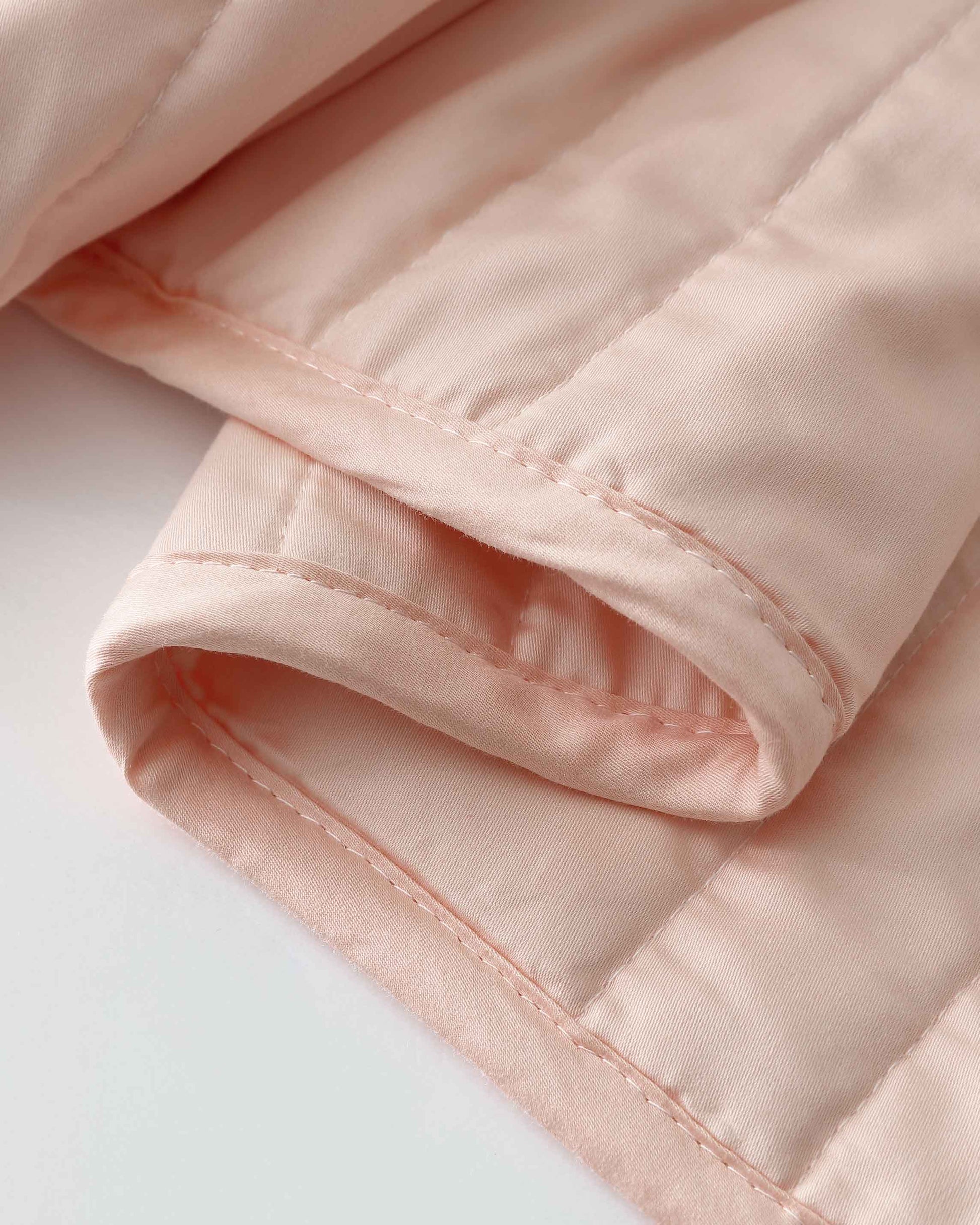 The Baloo Mini feels like a gentle hug, making bedtime and naptime a breeze for kids and adults! The cool and breathable designs are chemical-free and 100% cotton, with a gentle weight that they'll love. Unwind after a long or exciting day with a natural