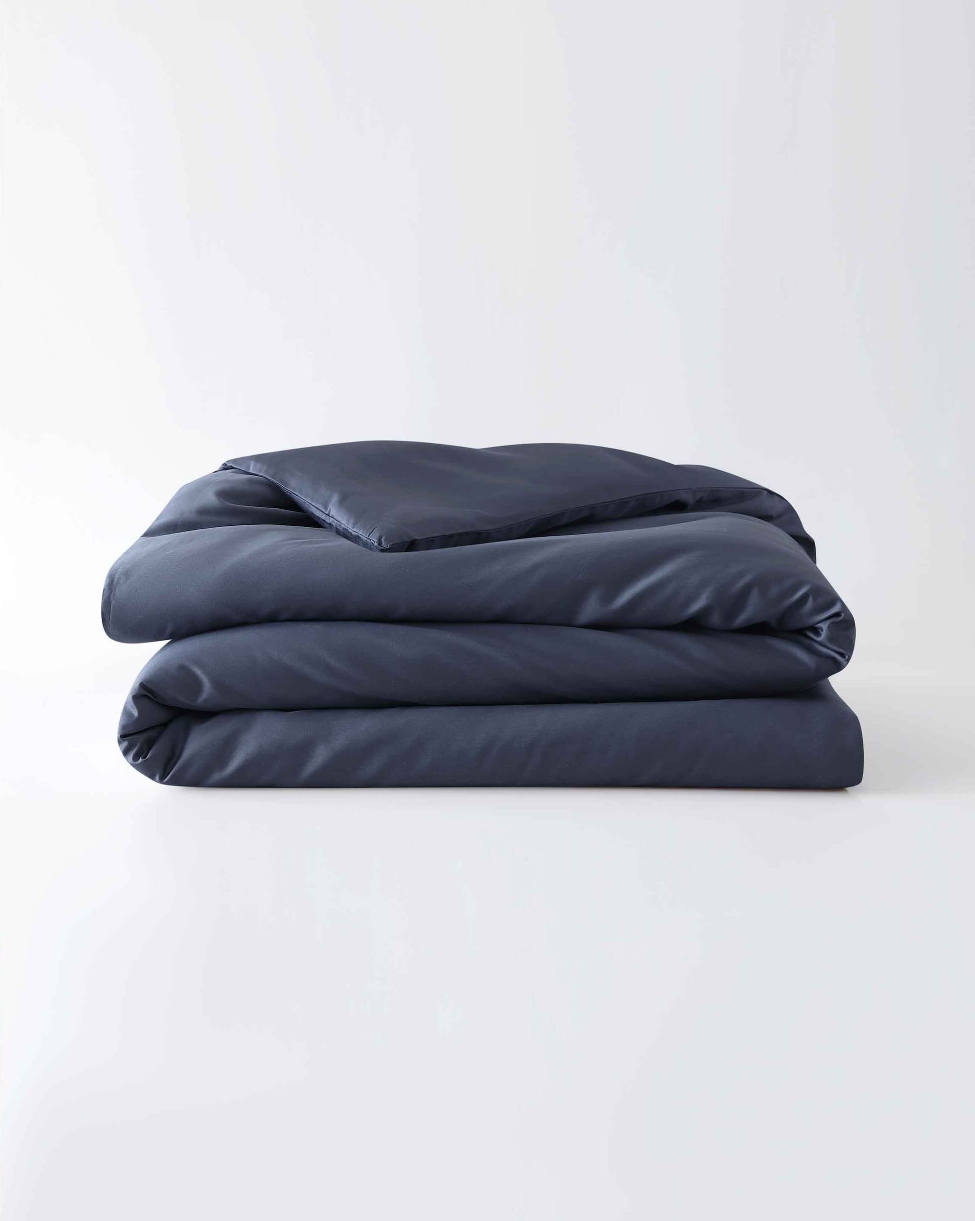 A perfect fit for our 12lb Weighted Throw or 15lb & 20lb Weighted Blankets (note, not the Comforters!) Our cool, easy-to-wash, cotton cover protects your Baloo with style and ease - without adding heat!