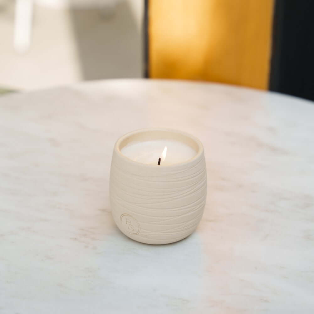Sweet NeroliA refreshing aroma made from a blend of fragrances including top notes of rosemary and clementine lead into a herbaceous heart of basil and neroli, while a base of patchouli and sandalwood grounds the scent with a refreshing and revitalizing a