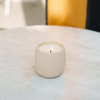 Sweet NeroliA refreshing aroma made from a blend of fragrances including top notes of rosemary and clementine lead into a herbaceous heart of basil and neroli, while a base of patchouli and sandalwood grounds the scent with a refreshing and revitalizing a