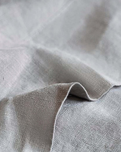 Protect your weighted blanket, throw, or comforter with an easy-to-wash, cool, and breathable linen cover. Perfectly sized to fit our weighted blankets and comforters, our European linen is stonewashed for softness and of the highest quality. Queen and Ki