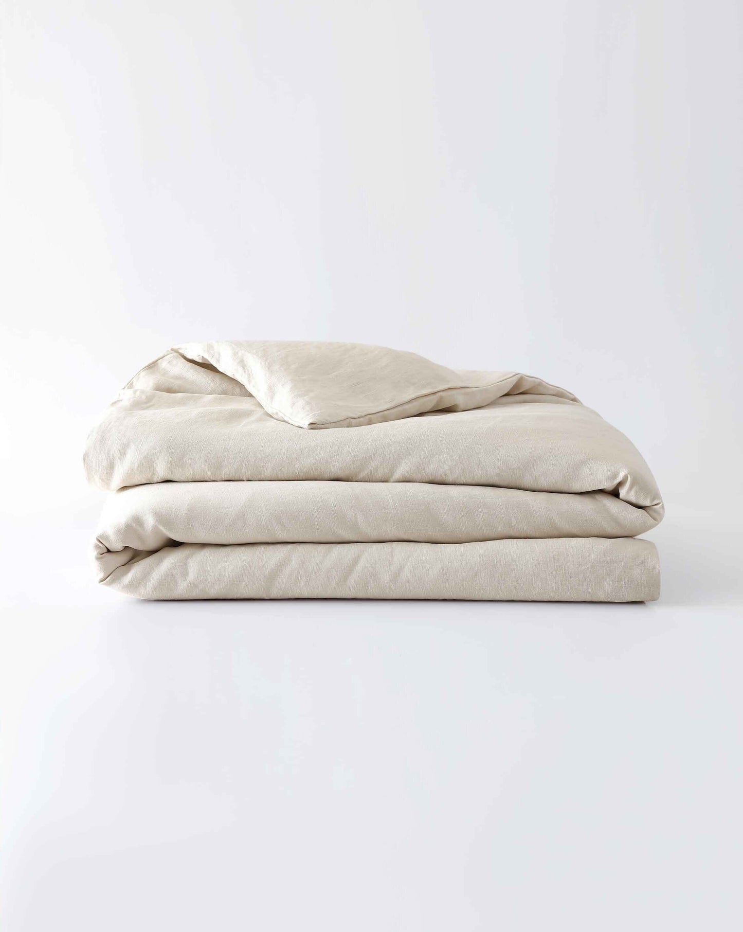Protect your weighted blanket, throw, or comforter with an easy-to-wash, cool, and breathable linen cover. Perfectly sized to fit our weighted blankets and comforters, our European linen is stonewashed for softness and of the highest quality. Queen and Ki