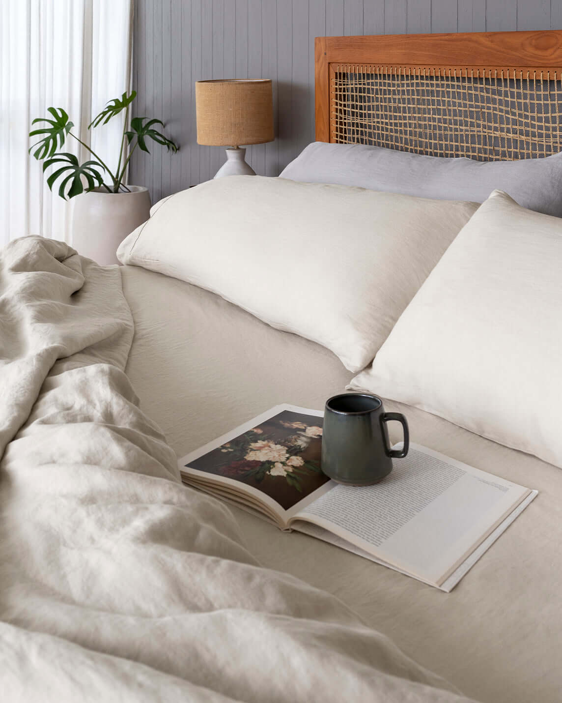 Protect your weighted blanket, throw, or comforter with an easy-to-wash, cool, and breathable linen cover. Perfectly sized to fit our weighted blankets and comforters, our European linen is stonewashed for softness and of the highest quality. Queen and Ki
