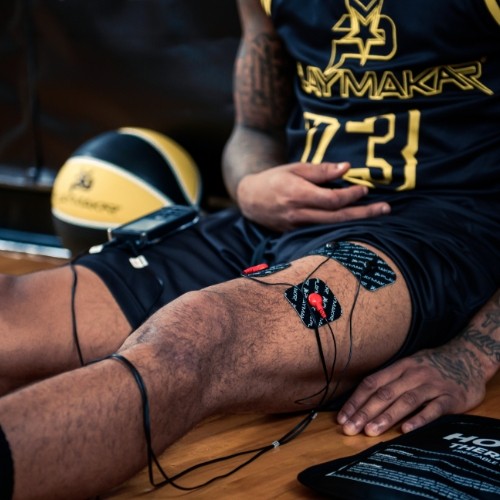 The features of the PlayMakar® SPORT Muscle Stimulator make it versatile and portable electric tens and ems units without sacrificing power. This system comes with 10 pre-set programs designed to help improve the quality of muscle warm-up, build strength,
