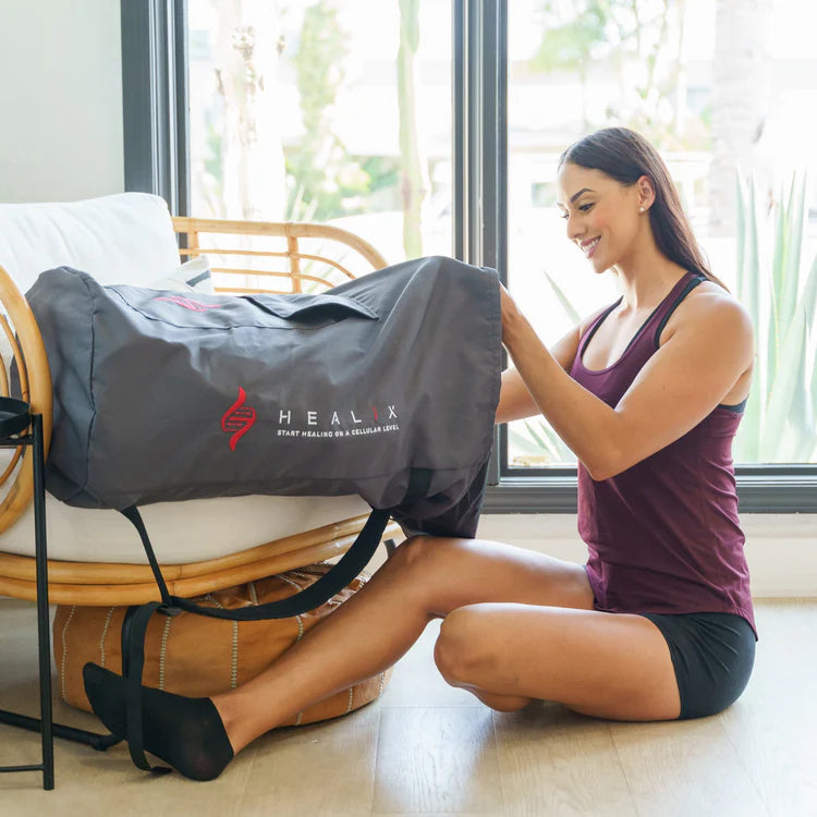 The HEALiX Stash is next level! All our therapy devices come with a basic carrying bag… but the Stash is far from basic. Unlike the stock carrying bags, the Stash comes with enough room in the main compartment to store multiple Comfort Sauna Blanket Inser