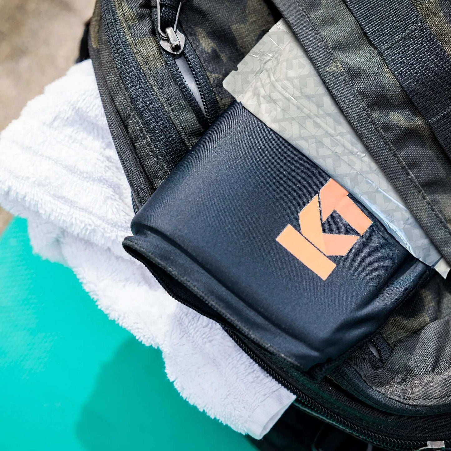 The KT Health Ice Sleeve is the best way to get both cold therapy and flexible compression for sore muscles and joints. With a breakthrough design that molds around elbows, knees and other joints, the KT Ice Sleeve makes it easy to apply up to 20 minutes