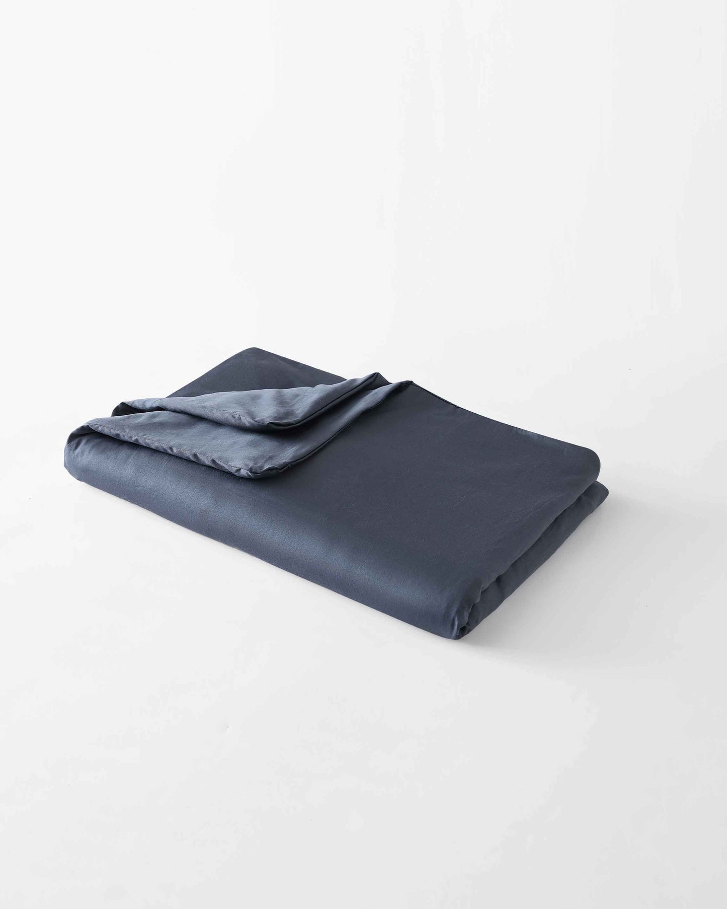 The gentle benefits of a weighted blanket in a compact size! Place it on your lap for better focus while working, on-the-go comfort traveling, or across your body after yoga for a next level savasana. Optional cover has a simple sham closure and connectiv