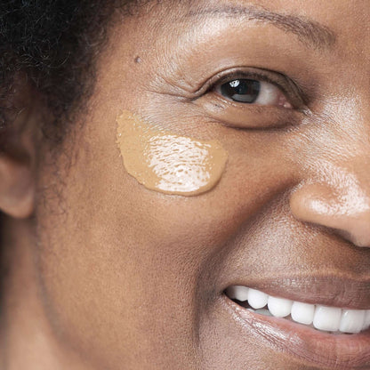 Tinted Mineral Protection and No White Cast Our Daily Hydrating Moisturizing Cream with SPF 40 is a lightweight, tinted formula that provides superior protection and nourishment for all skin types, including sensitive skin. Designed with a range of skin t