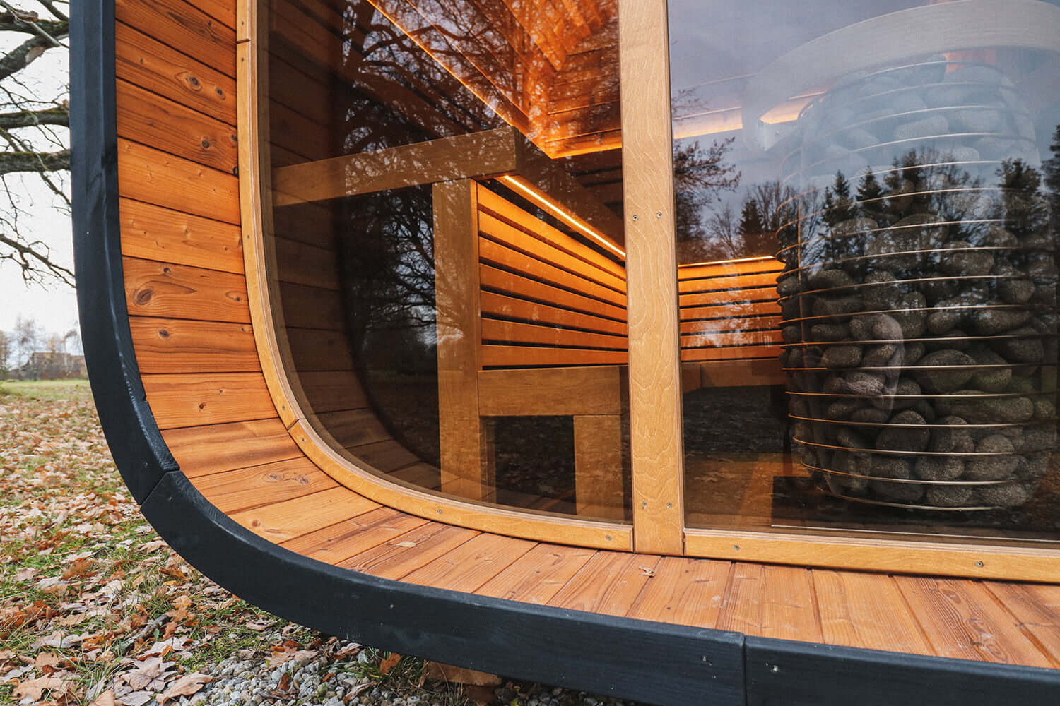 SAUNA EVOLUTION Elegant Serenity Sauna 5 🌟Discover the ultimate relaxation experience with our Elegant Serenity Sauna 5, designed for your comfort and serenity. Here's what makes it stand out:✨ Three-tiered Benches with Skirts: Enjoy the luxurious seatin