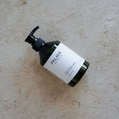 Cleanly formulated with a blend of active ingredients to help hydrate and support the skin barrier, while gently exfoliating with upcycled olive seed powder. Perfect for daily rejuvenation, leaving your skin feeling refreshed, soft, and revitalized. Suita