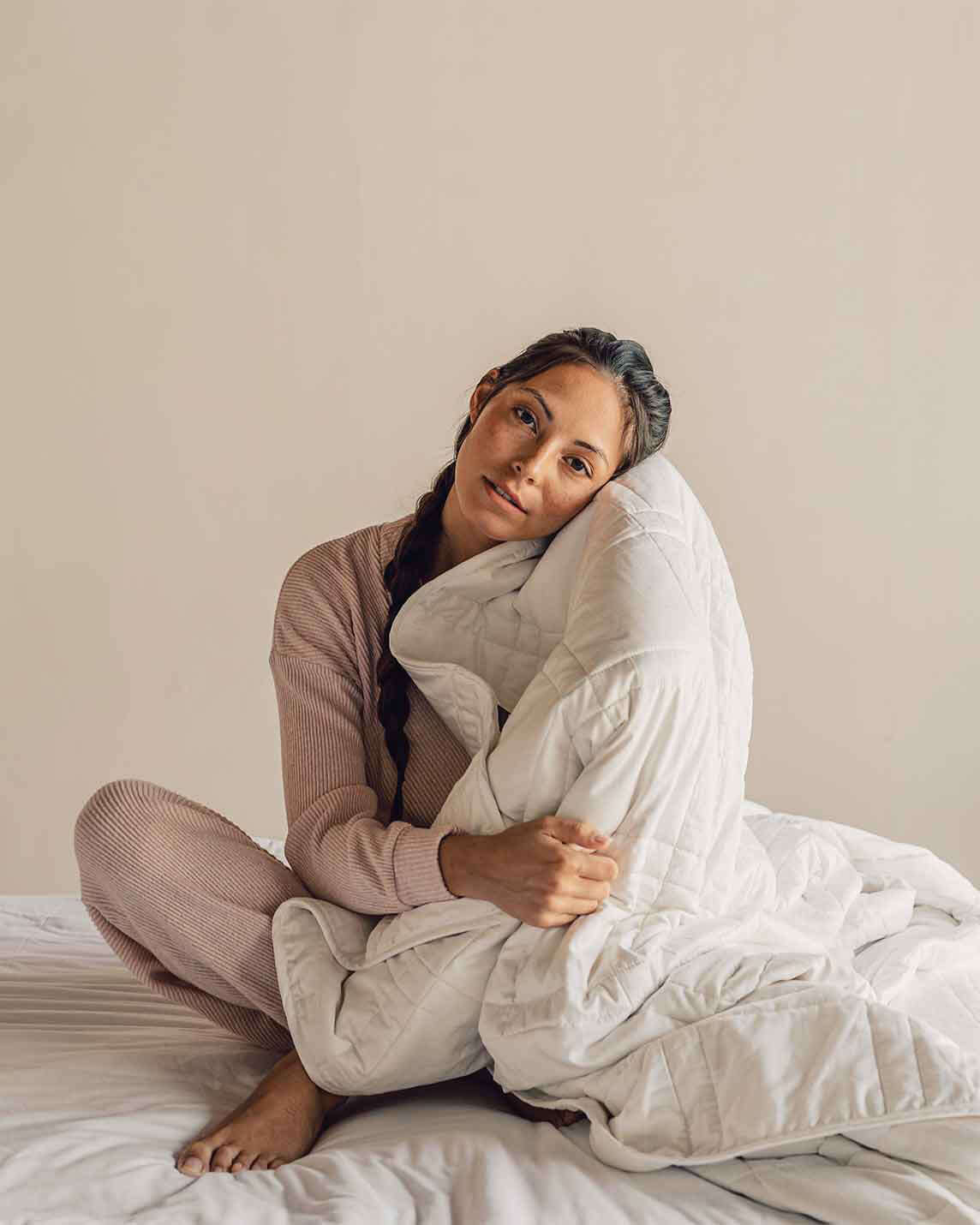Good nights and better days from here on out, with our best-selling weighted blanket. Science-backed, sustainably-made, in super-soft washable cotton—for a blanket that feels like a hug, right when you need one.