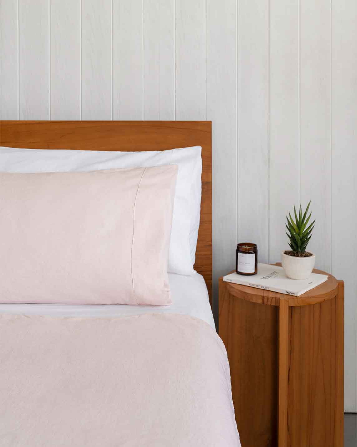 The perfect complement to your Baloo weighted blanket and duvet, crafted with the highest quality European linen.