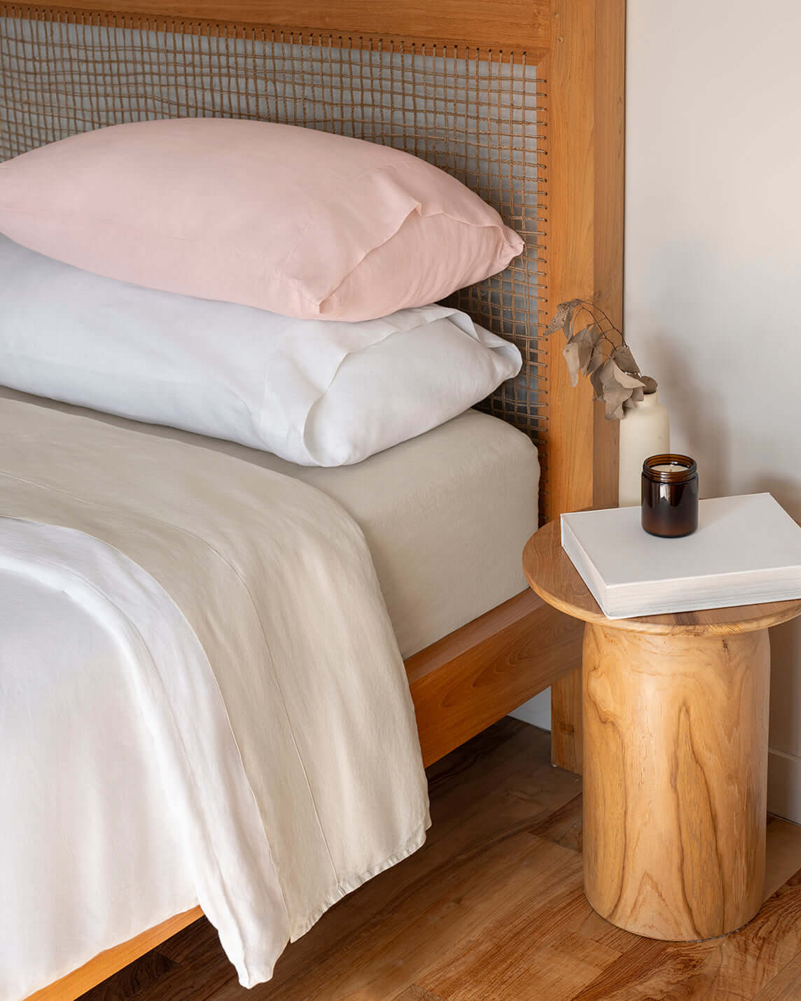 The perfect complement to your Baloo weighted blanket and duvet, crafted with the highest quality European linen.