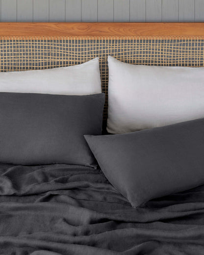 The perfect complement to your Baloo weighted blanket and duvet, crafted with the highest quality European linen.