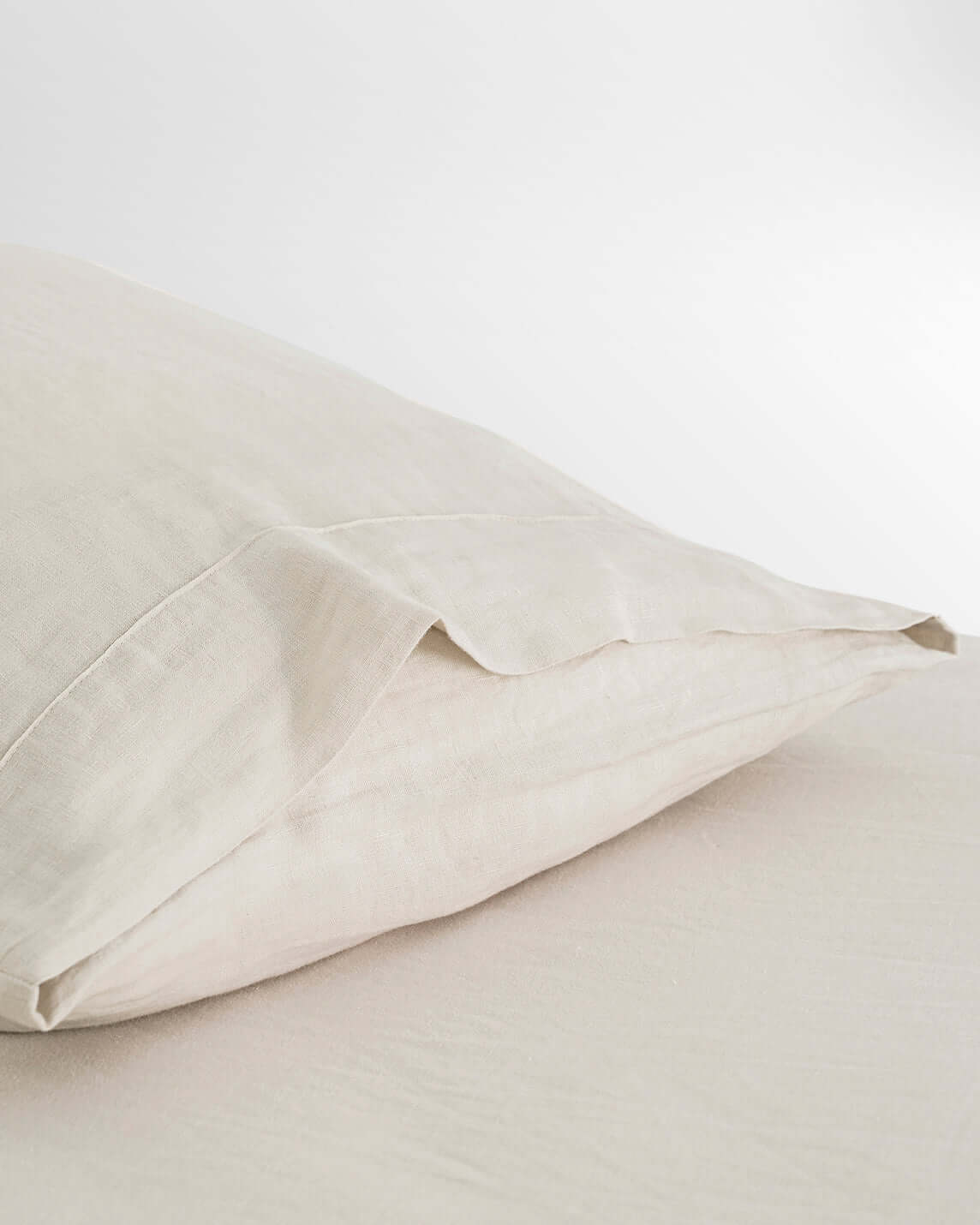 The perfect complement to your Baloo weighted blanket and duvet, crafted with the highest quality European linen.