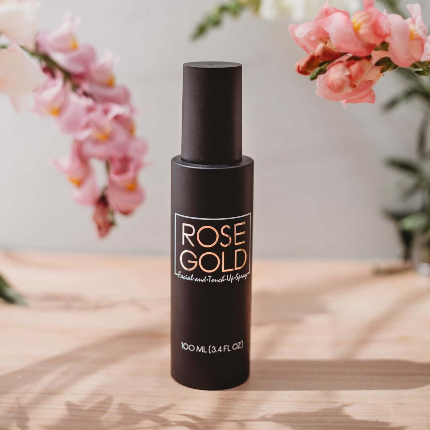 Face Tan This blendable bronze tanning water is the perfect lightweight non-comedogenic formula to even out your skin tone with a beautiful bronze glow or take it to the next level with contouring. If you don't like foundation but love a bronzed look in t