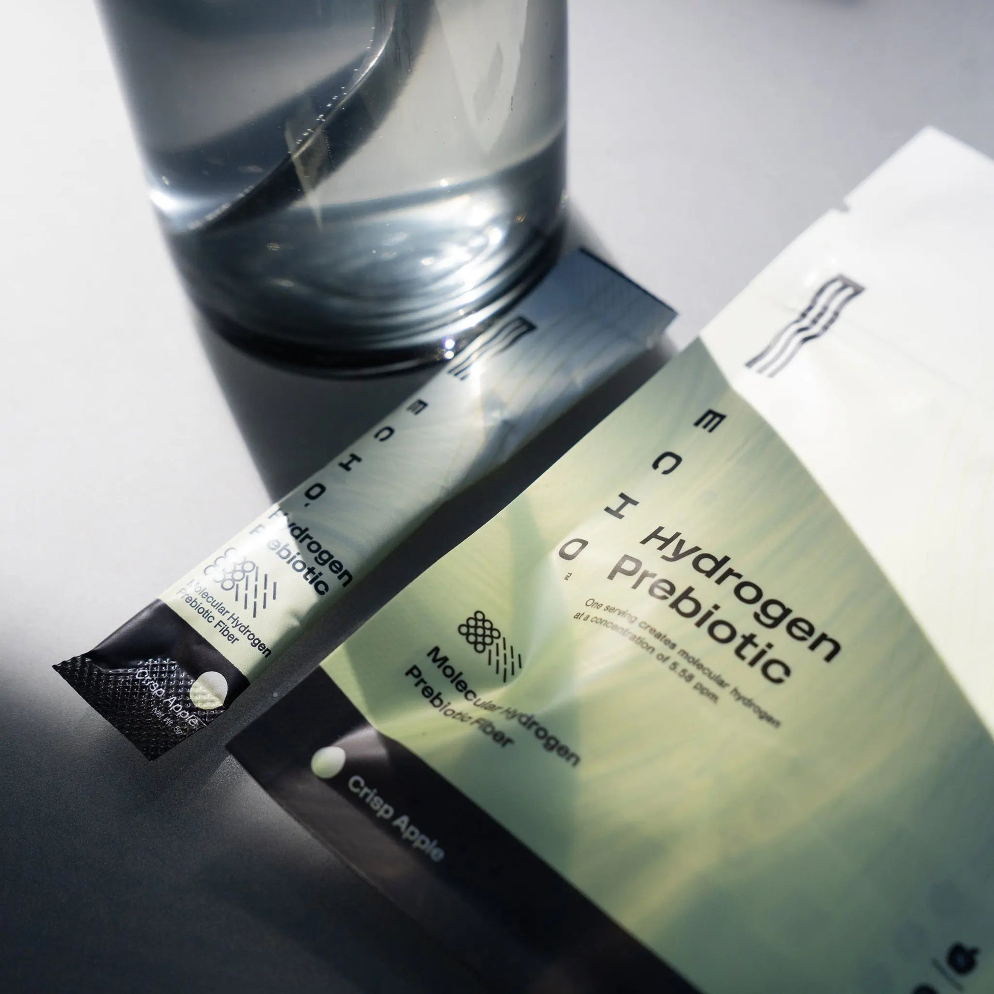 Instantly turn any 12-16 ounce serving of water into a hydrogen prebiotic powerhouse. Echo Hydrogen Stick Packs (30 count) combine clinically-backed molecular hydrogen with prebiotic fiber and crisp flavor to elevate energy, clarity, and gut health — all