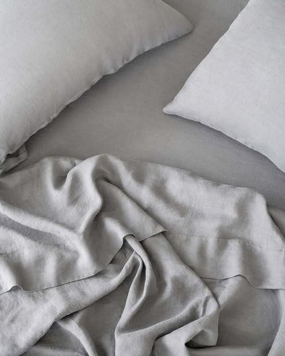 Classically elegant European linen sheets for hot and cool sleepers alike. Exceptionally durable, breathable, and luxuriously relaxed, our stonewashed natural fibers start soft and grow softer with time. An heirloom-quality investment that will last for d