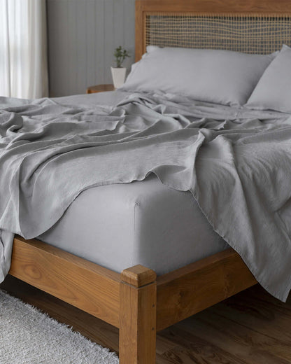Classically elegant European linen sheets for hot and cool sleepers alike. Exceptionally durable, breathable, and luxuriously relaxed, our stonewashed natural fibers start soft and grow softer with time. An heirloom-quality investment that will last for d