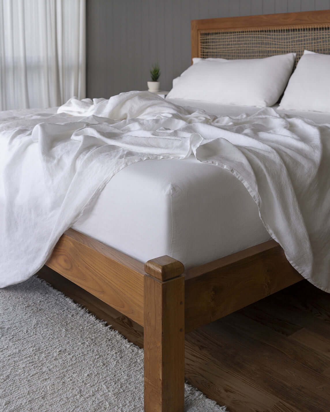 Classically elegant European linen sheets for hot and cool sleepers alike. Exceptionally durable, breathable, and luxuriously relaxed, our stonewashed natural fibers start soft and grow softer with time. An heirloom-quality investment that will last for d