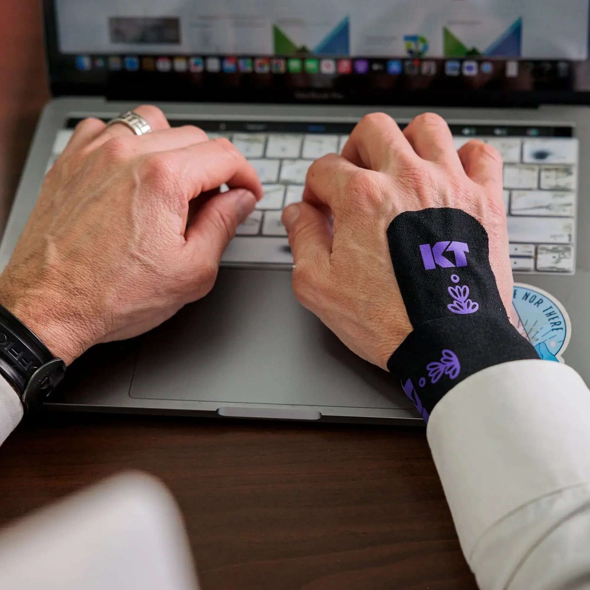 Rest, repair, and relax with KT Tape Soothe™. This soothing kinesiology tape features our classic, pain-relieving support along with a soothing combination of lavender and magnesium. Thoughtfully designed to elicit calming sensations via aromatherapy, KT