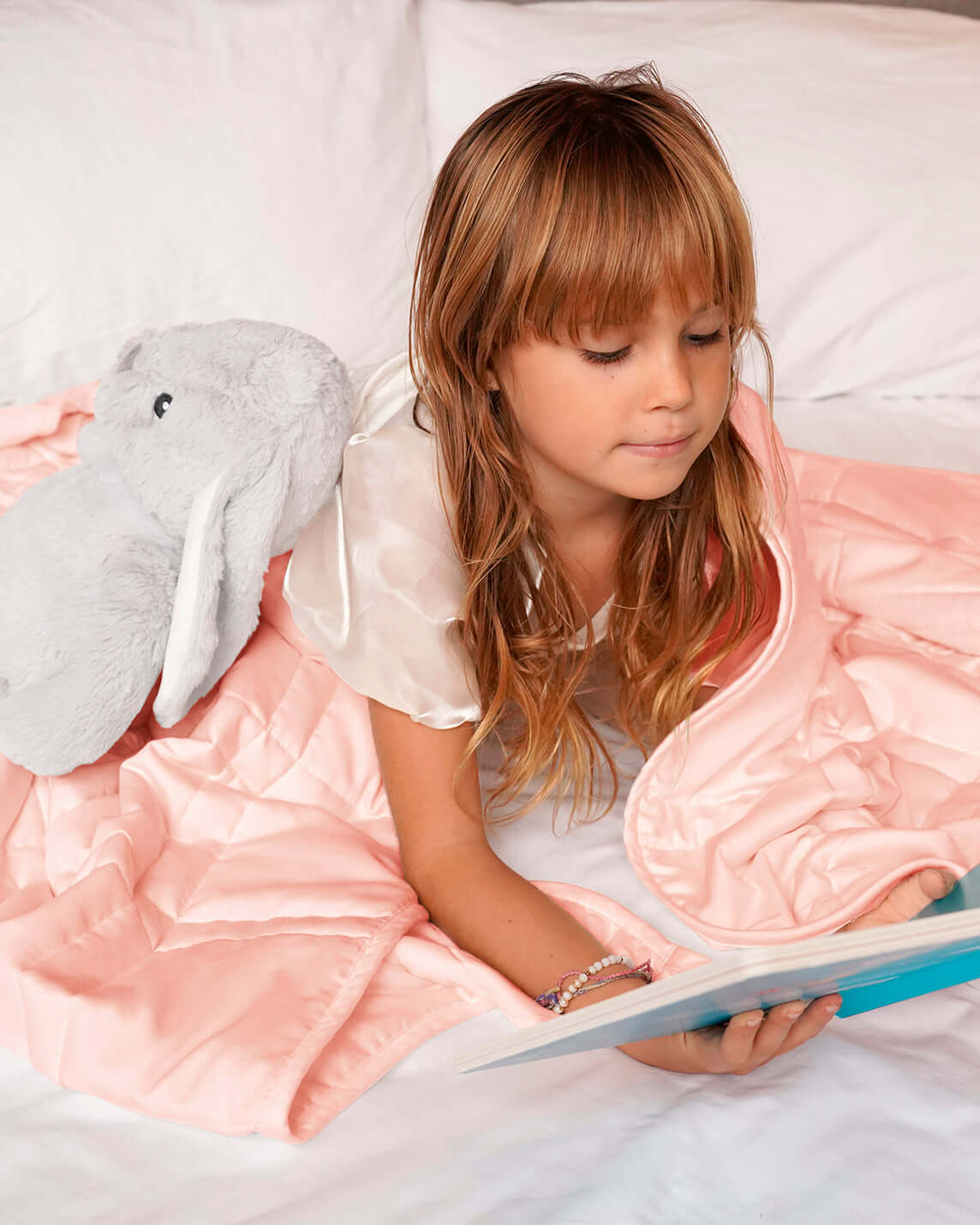 The Baloo Mini feels like a gentle hug, making bedtime and naptime a breeze for kids and adults! The cool and breathable designs are chemical-free and 100% cotton, with a gentle weight that they'll love. Unwind after a long or exciting day with a natural