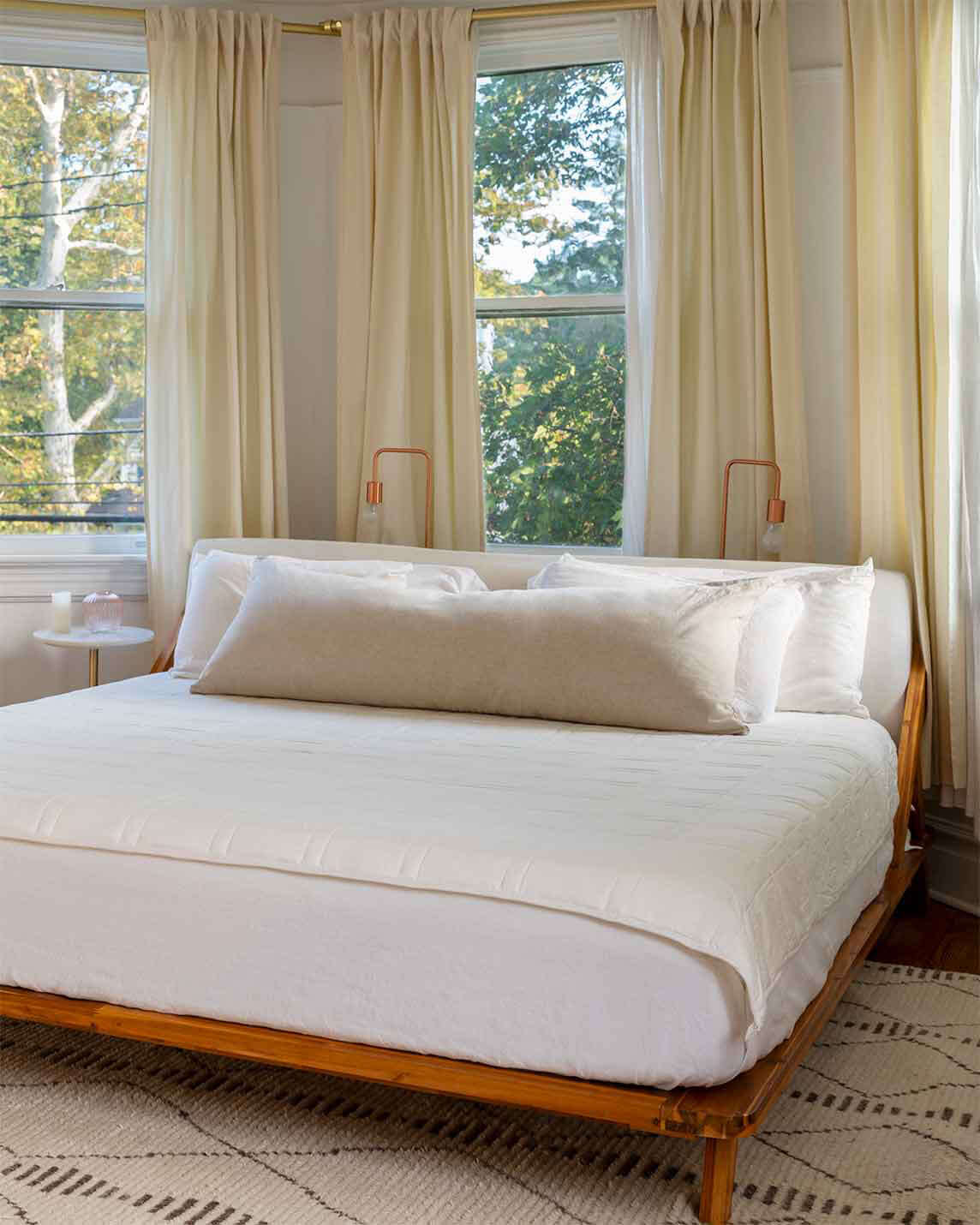 Good nights and better days from here on out, with our best-selling weighted blanket. Science-backed, sustainably-made, in super-soft washable cotton—for a blanket that feels like a hug, right when you need one.