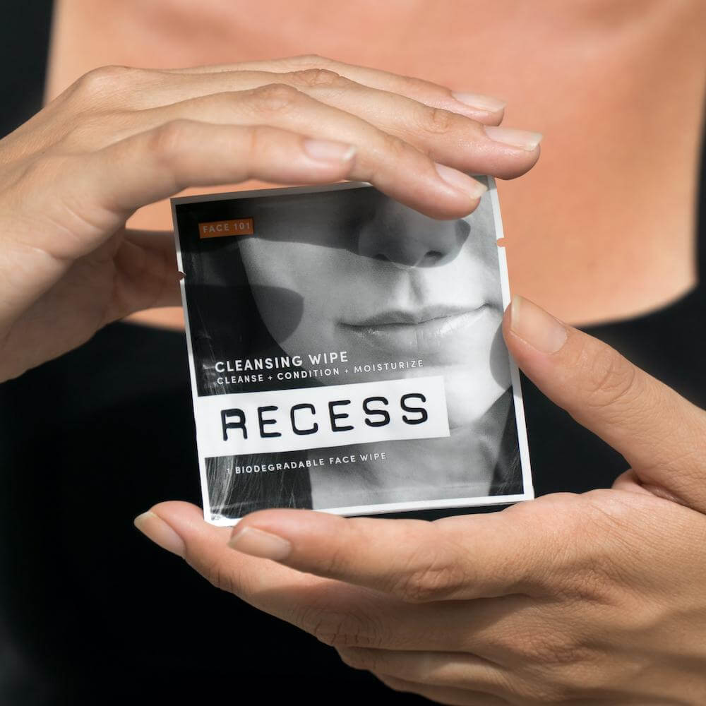 Available as an amenity in select Equinox locker rooms. MAIN BENEFIT This make up remover face wipe can replace your daily face cleanser at home or on-the-go. Hyaluronic Acid which brightens + moisturizes skin for a fresh feeling to put your best face for