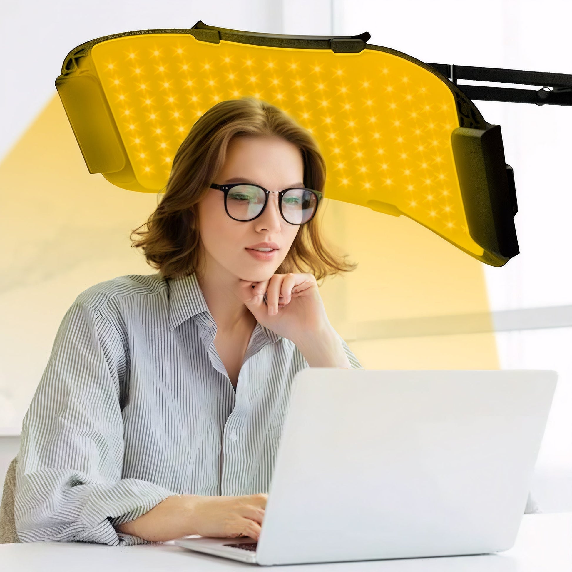 The Flexible Five LED Light Therapy Lamp Panel from LumyHealth is a versatile and powerful light therapy device designed to enhance your wellness routine. Featuring five adjustable panels, this lamp offers customizable coverage to target specific areas of