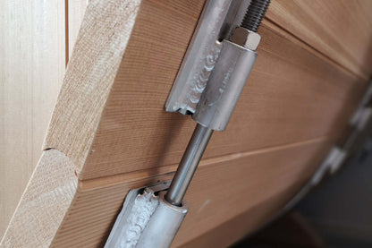 The SAUNA EVOLUTION Barrel Sauna Serenity Nature Air 4 is a natural oasis designed for relaxation and rejuvenation. Made from high-quality solid wood, this wooden sauna is the perfect way to connect with nature while enjoying the benefits of sauna therapy