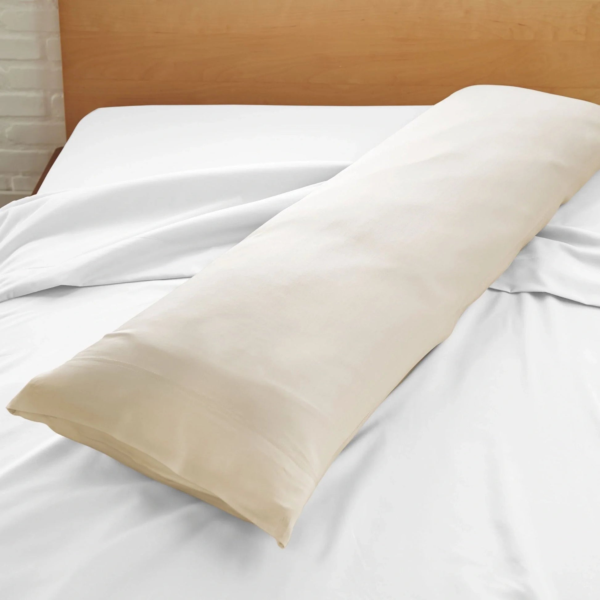 Luxuriously soft, naturally breathableOur Cooling Bamboo Body Pillowcases offer silky-smooth comfort with year-round breathability. Crafted from hypoallergenic, moisture-wicking bamboo fabric, they help regulate temperature, resist allergens, and keep you