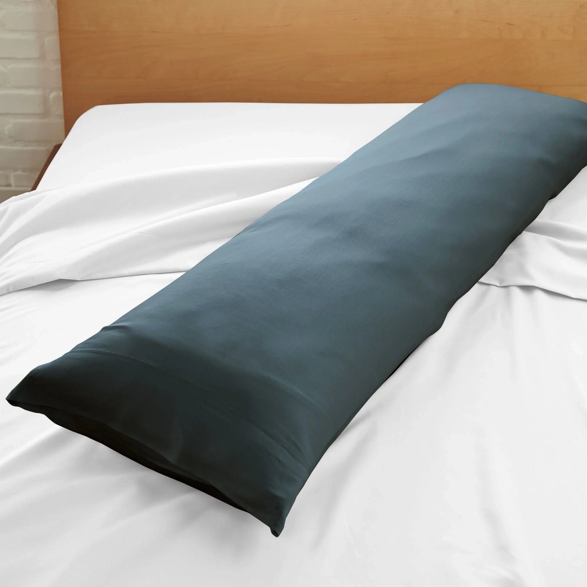 Luxuriously soft, naturally breathableOur Cooling Bamboo Body Pillowcases offer silky-smooth comfort with year-round breathability. Crafted from hypoallergenic, moisture-wicking bamboo fabric, they help regulate temperature, resist allergens, and keep you